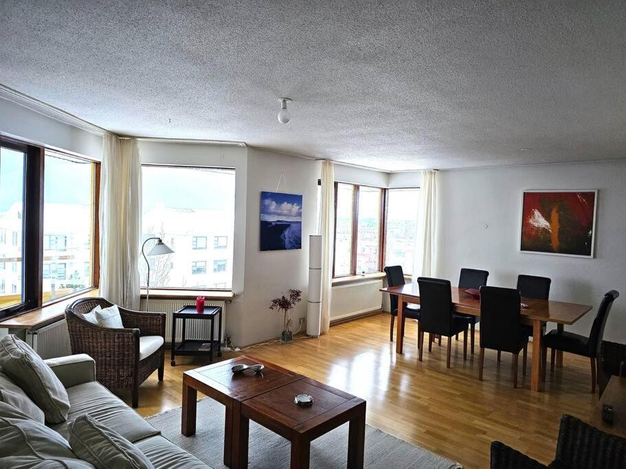 דירות Garthabaer Family Penthouse With Great View מראה חיצוני תמונה